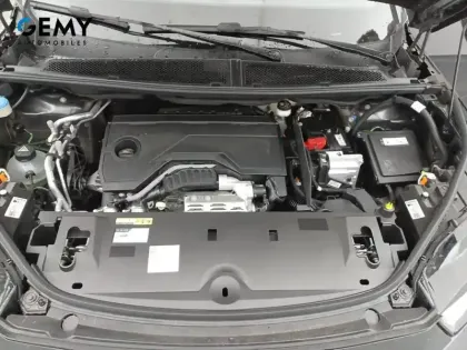 Photo 31 Peugeot 3008  Hybrid 136 e-DCS6