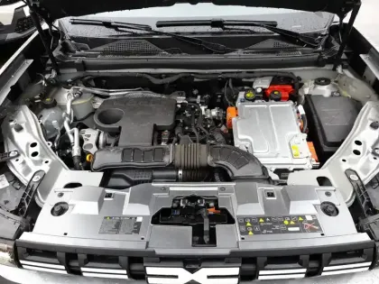 Photo 48 Dacia Duster  Hybrid 140