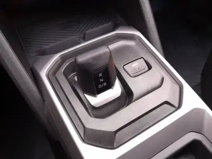 Photo 12 Dacia Duster  Hybrid 140