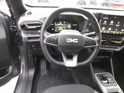 Photo 24 Dacia Duster  Hybrid 140