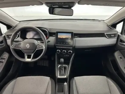 Photo 121 Renault Clio  E-Tech full hybrid 145 ch GSR2