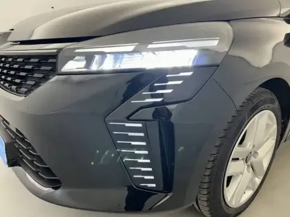 Photo 118 Renault Clio  E-Tech full hybrid 145 ch GSR2