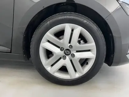 Photo 56 Renault Clio Gén. V (BJA) Ph2 Evolution 5