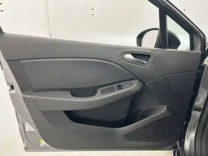 Photo 38 Renault Clio Gén. V (BJA) Ph1 NG Equilibre 5