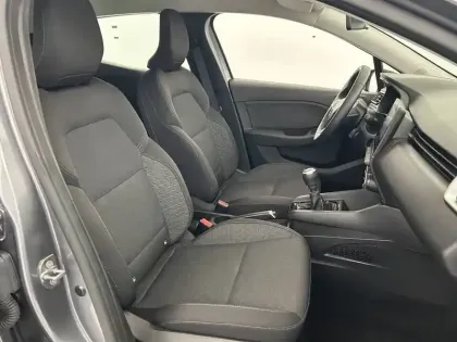 Photo 41 Renault Clio Gén. V (BJA) Ph1 NG Equilibre 5