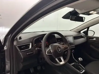 Photo 37 Renault Clio Gén. V (BJA) Ph1 NG Equilibre 5