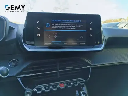 Photo 18 Peugeot 208  PureTech 100 S&S EAT8