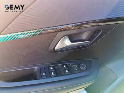 Photo 12 Peugeot 208  PureTech 100 S&S EAT8