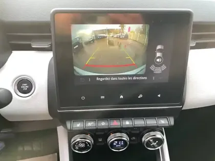 Photo 41 Renault Clio Gén. V (BJA) Ph1 NG Techno 5