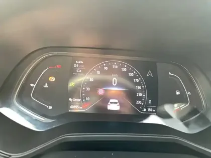 Photo 37 Renault Clio Gén. V (BJA) Ph1 NG Techno 5