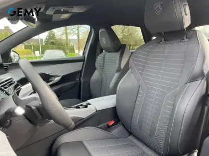 Photo 8 Peugeot 3008  Hybrid 145 e-DCS6