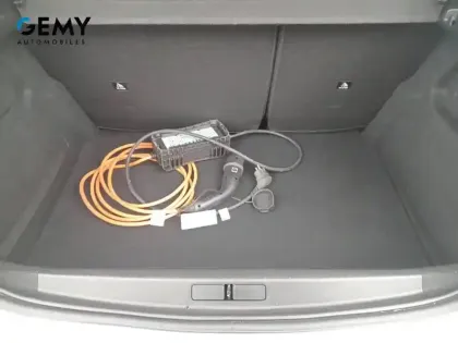 Photo 5 Peugeot 208  Electrique 50 kWh 136ch
