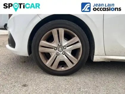 Photo 12 Peugeot 208  PureTech 110ch S&S EAT6