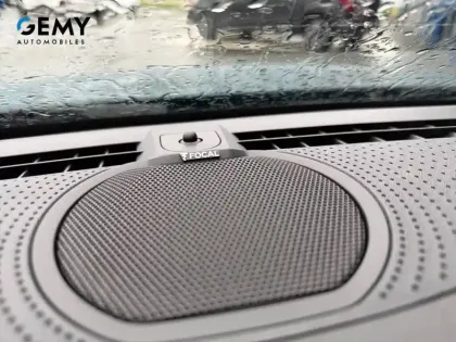 Photo 23 Peugeot 308  Hybrid 145 e-DCS6