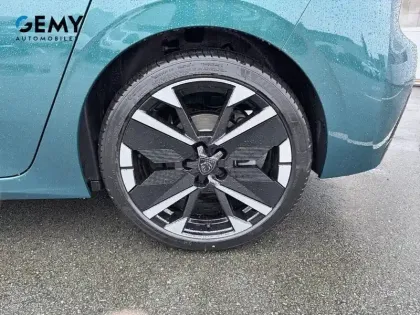 Photo 35 Peugeot 308  Hybrid 145 e-DCS6