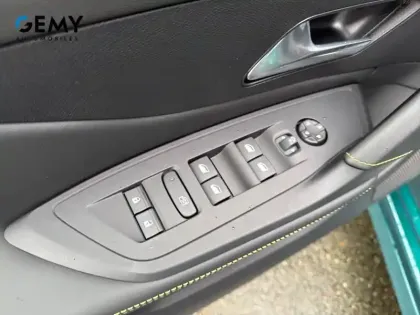 Photo 64 Peugeot 308  Hybrid 145 e-DCS6