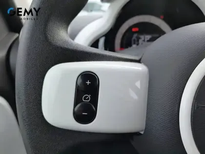 Photo 14 Renault Twingo  III Achat Intégral - 21