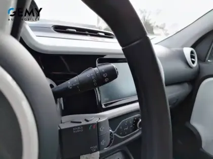 Photo 17 Renault Twingo  III Achat Intégral - 21