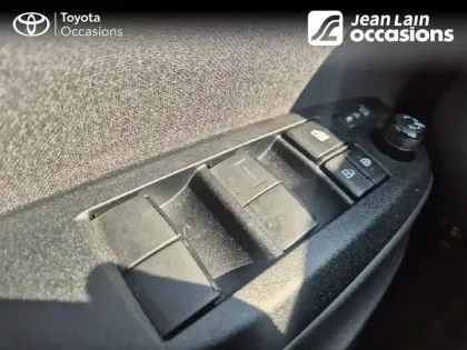 Photo 12 Toyota Yaris  Cross Hybride 116h 2WD