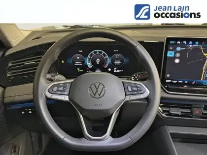 Photo 11 Volkswagen Tiguan  1.5 eTSI 130ch DSG7