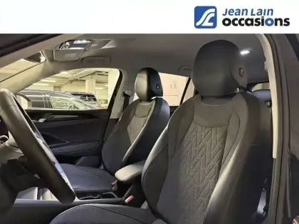 Photo 10 Volkswagen Tiguan  1.5 eTSI 130ch DSG7