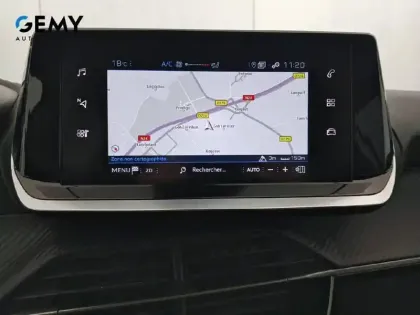 Photo 45 Peugeot 208  PureTech 100 S&S BVM6