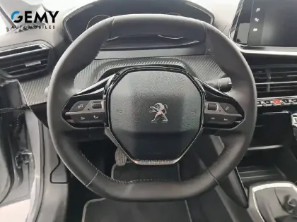 Photo 44 Peugeot 208  PureTech 100 S&S BVM6