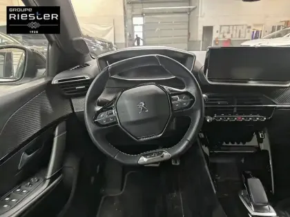 Photo 8 Peugeot 208  Electrique 50 kWh 136ch