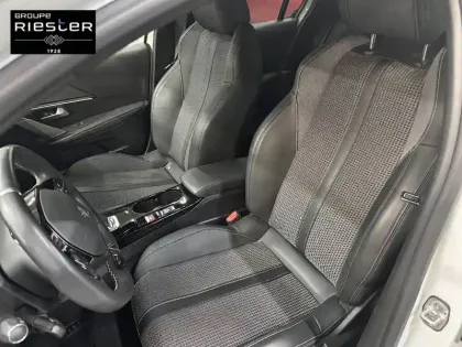 Photo 10 Peugeot 208  Electrique 50 kWh 136ch