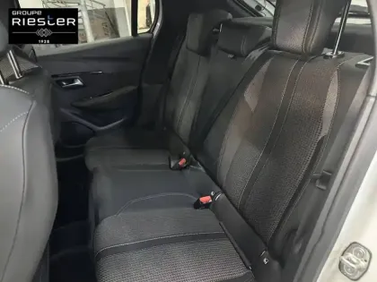 Photo 11 Peugeot 208  Electrique 50 kWh 136ch