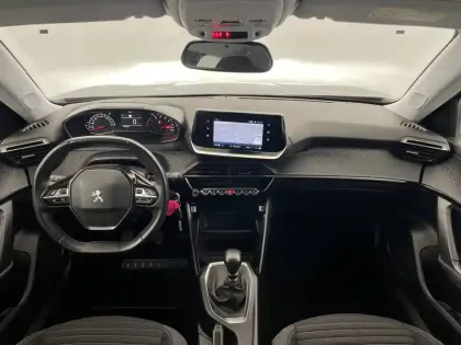 Photo 24 Peugeot 2008  PureTech 100 S&S BVM6