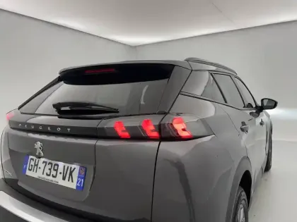 Photo 30 Peugeot 2008  PureTech 100 S&S BVM6