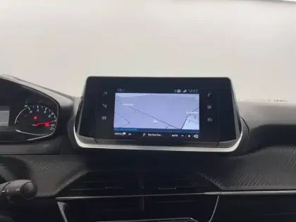 Photo 19 Peugeot 2008  PureTech 100 S&S BVM6