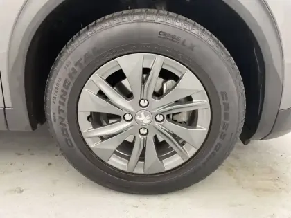 Photo 17 Peugeot 2008  PureTech 100 S&S BVM6