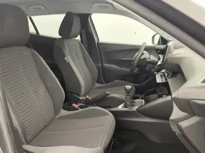 Photo 25 Peugeot 2008  PureTech 100 S&S BVM6