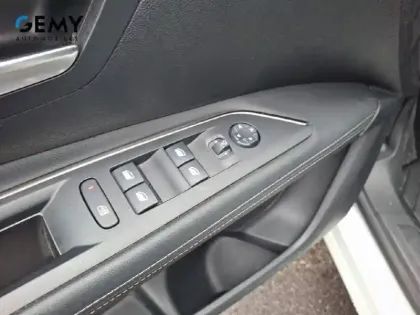 Photo 15 Peugeot 3008  Puretech 130ch S&S EAT8