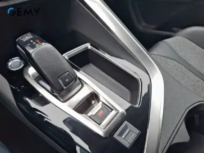 Photo 23 Peugeot 3008  Puretech 130ch S&S EAT8