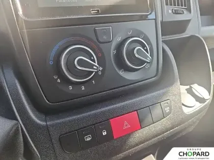 Photo 21 Peugeot Boxer  TOLE 3.3 T L3H2 CABINE APPRO BLUEHDI 140 S&S BVM6