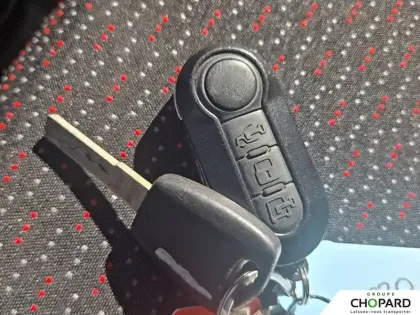 Photo 20 Peugeot Boxer  TOLE 3.3 T L3H2 CABINE APPRO BLUEHDI 140 S&S BVM6