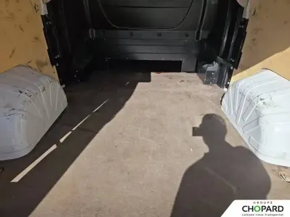 Photo 7 Peugeot Boxer  TOLE 3.3 T L3H2 CABINE APPRO BLUEHDI 140 S&S BVM6