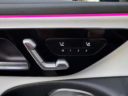 Photo 11 Mercedes Classe E  300 de Hybrid EQ 9G-Tronic