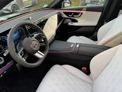 Photo 32 Mercedes Classe E  300 de Hybrid EQ 9G-Tronic