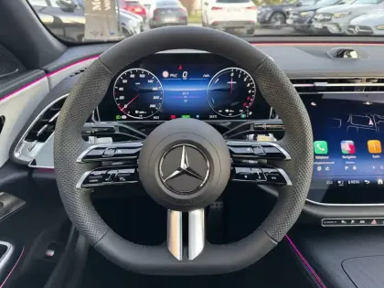 Photo 34 Mercedes Classe E  300 de Hybrid EQ 9G-Tronic