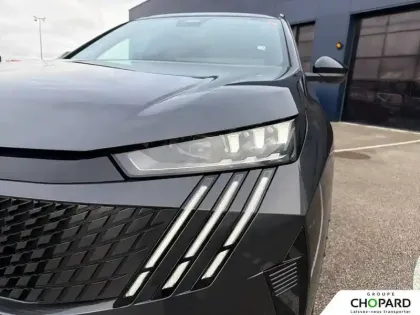 Photo 24 Peugeot 5008  Hybrid 145 ch e-DCS6