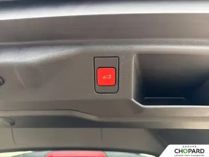 Photo 22 Peugeot 5008  Hybrid 145 ch e-DCS6