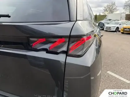 Photo 25 Peugeot 5008  Hybrid 145 ch e-DCS6