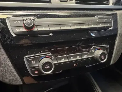 Photo 25 BMW X1  xDrive 25e 220 ch BVA6