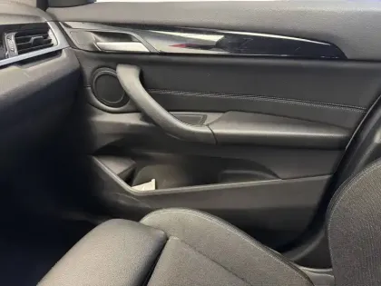 Photo 27 BMW X1  xDrive 25e 220 ch BVA6