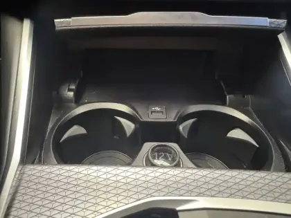 Photo 37 BMW Serie 3 Touring 320d xDrive 190 ch BVA8