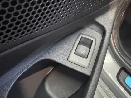 Photo 23 BMW Serie 3 Touring 320d xDrive 190 ch BVA8